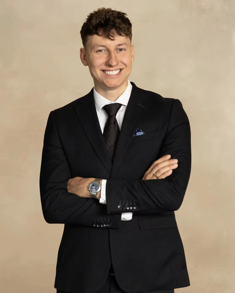 Николай Елин